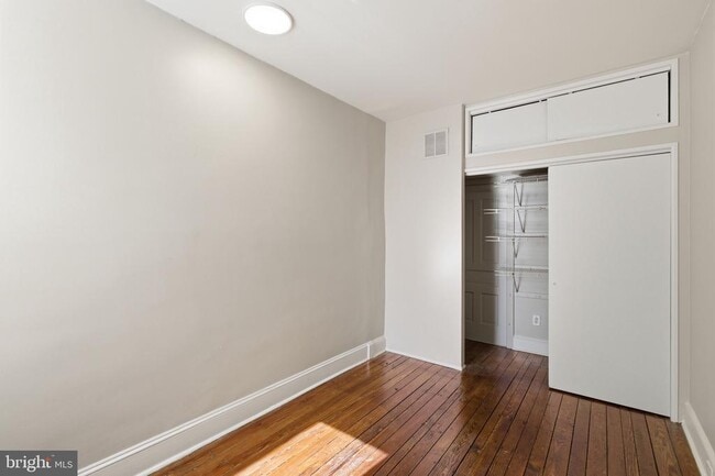 Building Photo - 3726 Stanton St