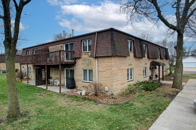 Building Photo - Pfau Reed Apartments