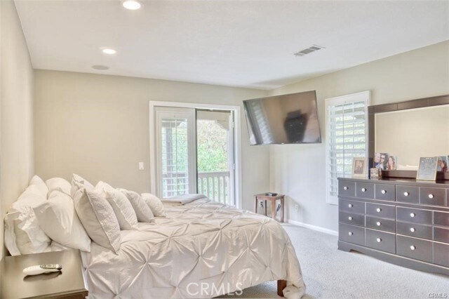 Building Photo - 2 Evergreen Rd