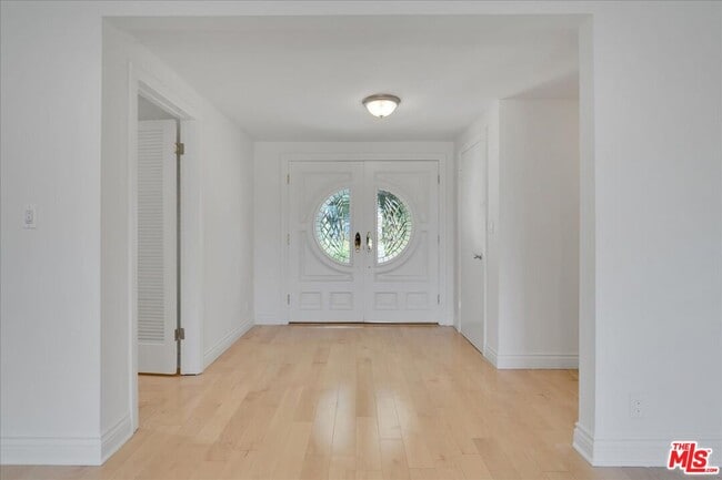 Building Photo - 4862 Adele Ct
