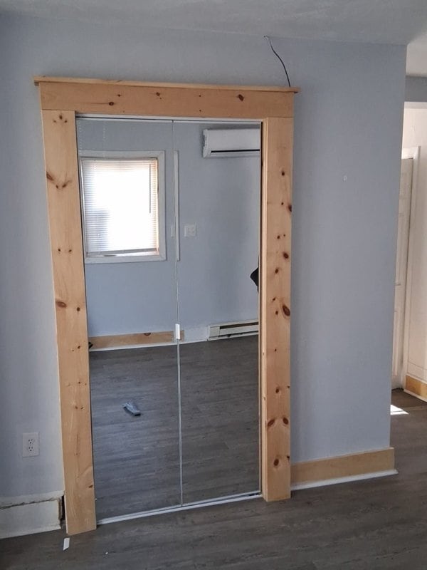 Building Photo - 33-35 Essex Ct