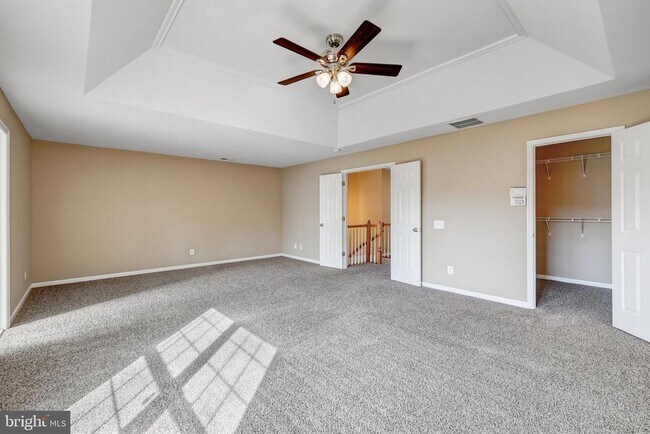 Building Photo - 43903 Thorncroft Terrace
