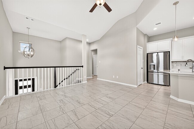 Building Photo - 9442 Starlight Oak Dr