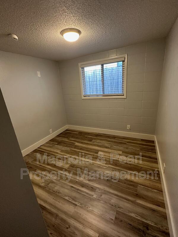 Building Photo - 1608 Fillmore St