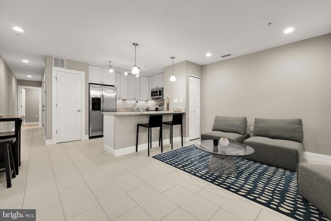 Building Photo - 1135 6th St NW