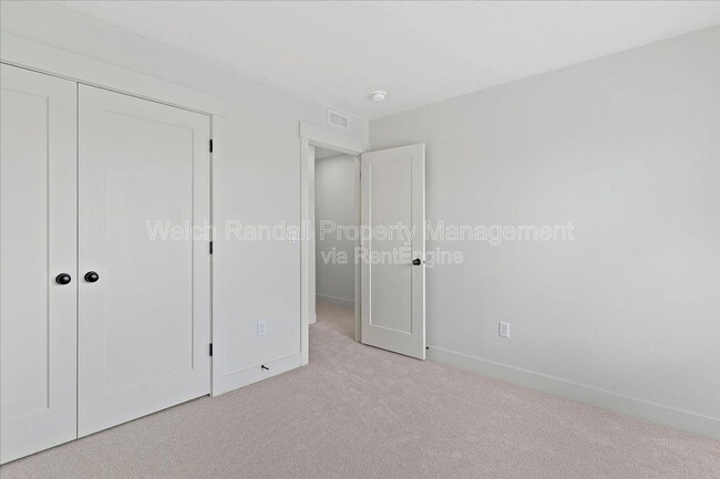 Building Photo - 56 E 1225 S