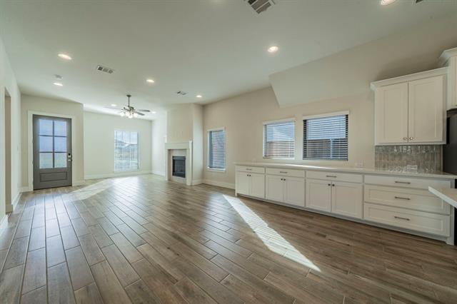 Building Photo - 526 Callum Pkwy