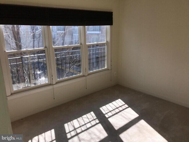 Building Photo - 2324 Cobble Hill Terrace