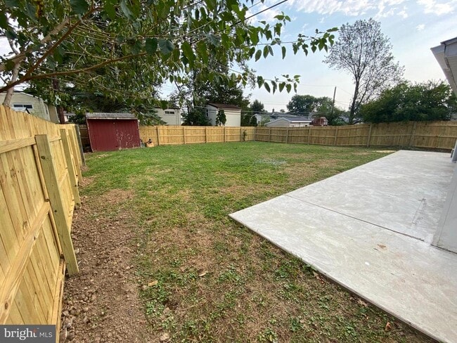 Building Photo - 404 Abbott Rd