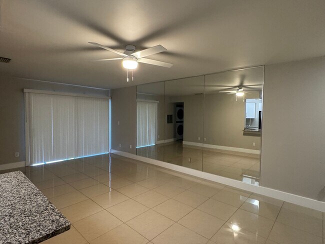 Building Photo - Experience comfort & leisure in this charming condo nestled within Orlando's best-kept secret, Ve...