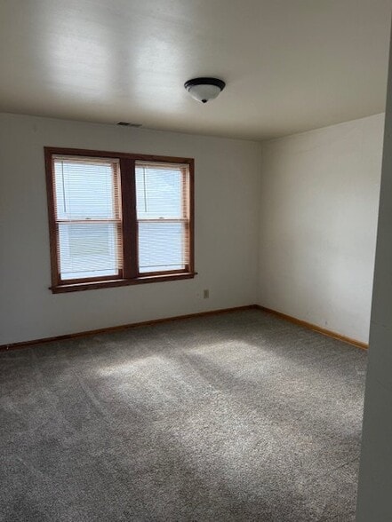 Building Photo - 705 Rugby St