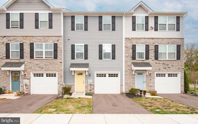 Building Photo - 110 Nelson Ln