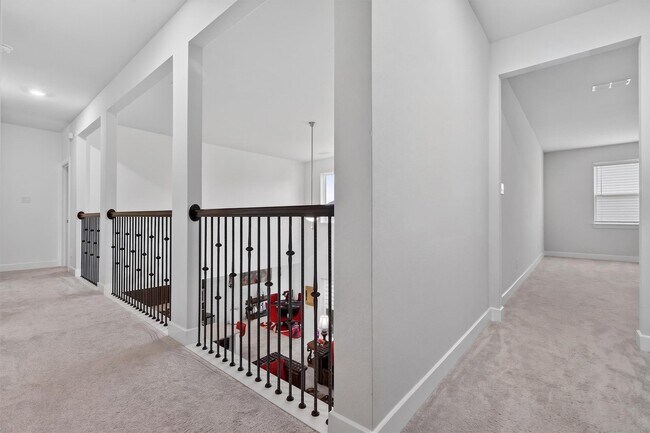 Building Photo - 21711 Emerton Cres Wy