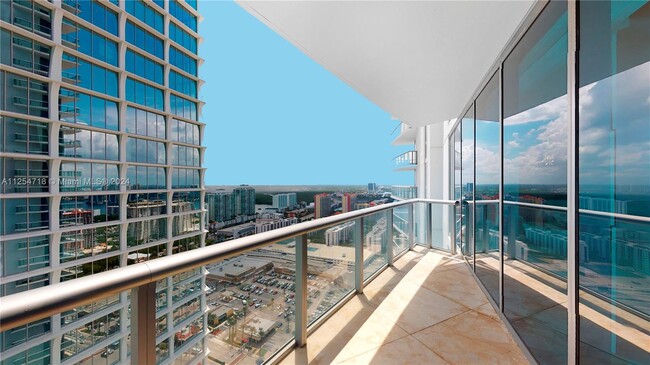 Building Photo - 17001 Collins Ave