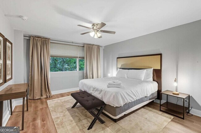 Building Photo - 3645 Peachtree Rd NE