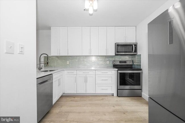 Building Photo - 16110 Hayshire Ct
