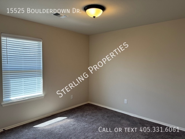 Building Photo - 15525 Boulderdown Dr