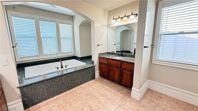 Building Photo - 496 Via Palermo Dr