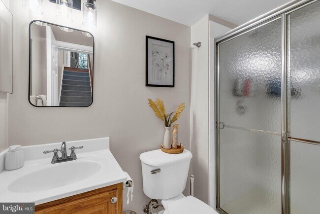 Building Photo - 6802 Dewars Way