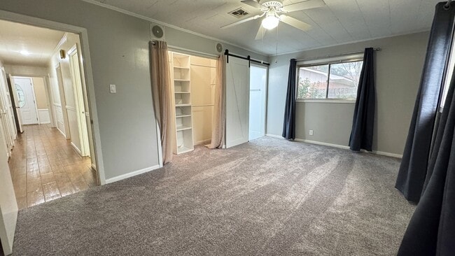 Building Photo - 402 Maridale Dr