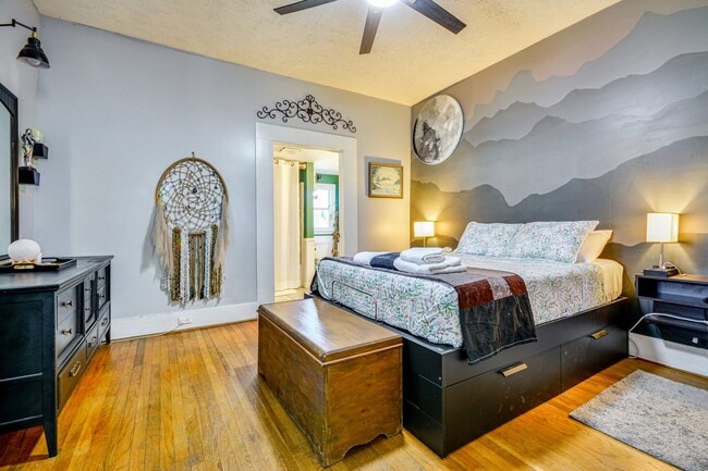 Building Photo - 4 Bed • 2 Bath Furnished Home – Utilities Included