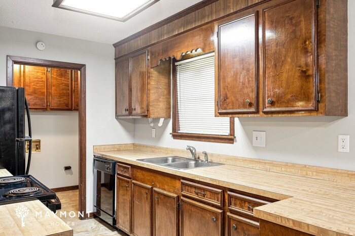 Building Photo - 509 Bruin Ave