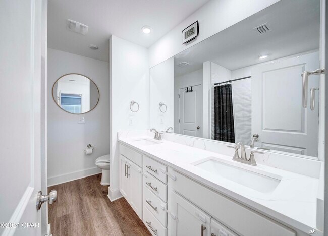 Building Photo - 295 Bayou Bend Ln
