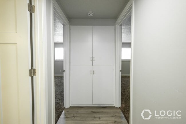Building Photo - 138 S 300 W