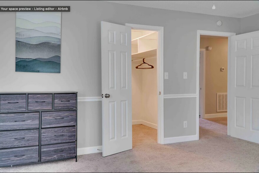 Building Photo - 160 Whitwood Cir