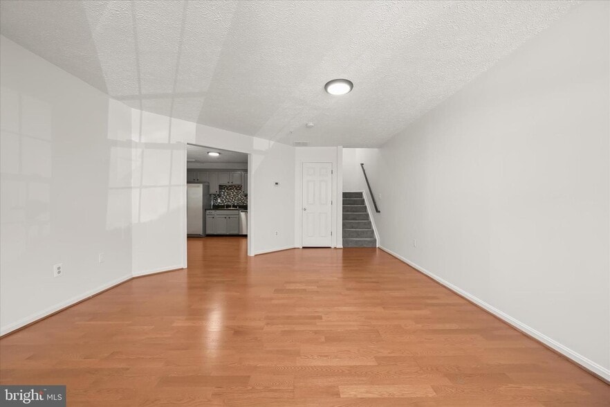 Building Photo - 8834 Goose Landing Cir