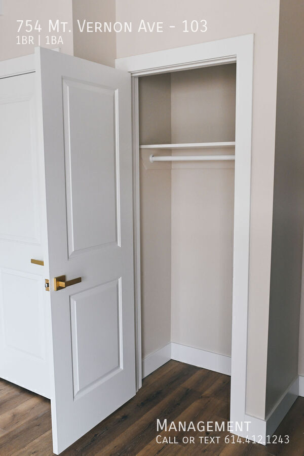 Building Photo - 754 Mt Vernon Ave