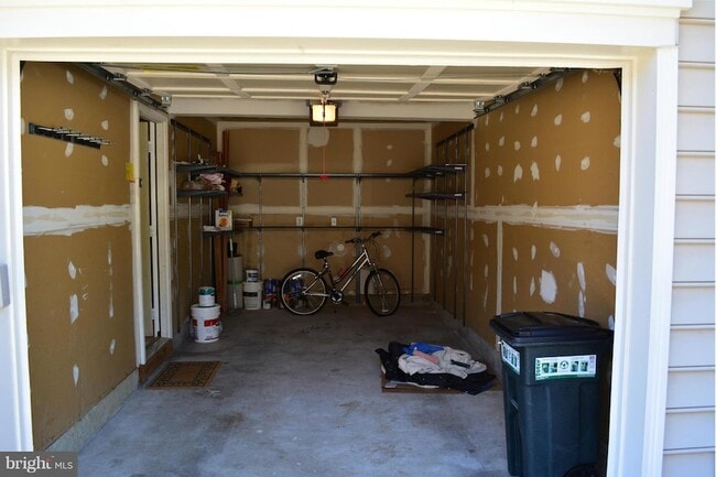 Building Photo - 2518 James Maury Dr