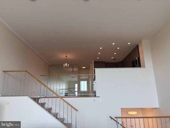 Building Photo - 1200 N Nash St