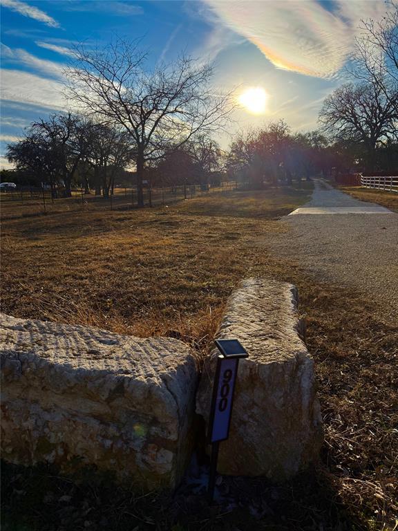 Building Photo - 900 Phillip Ln