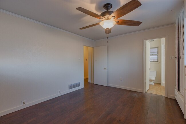 Building Photo - 1317 Westbrook Ave