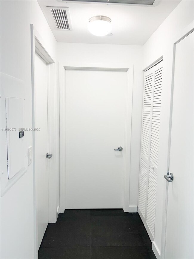 Building Photo - 888 Biscayne Blvd