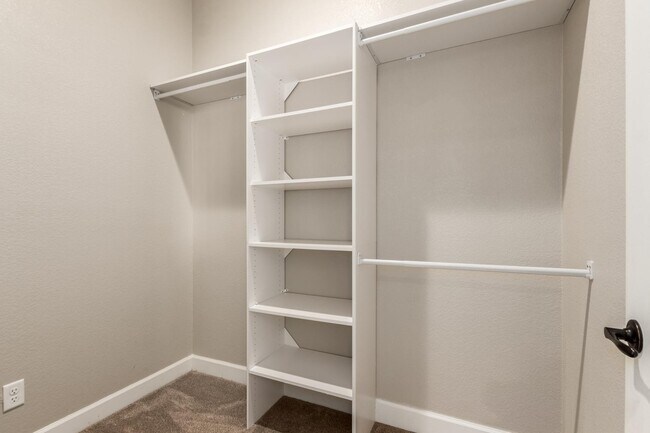 Building Photo - 4326 E Cloudburst Ct