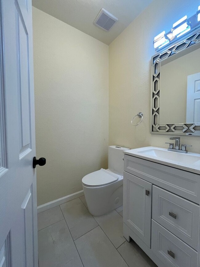 Building Photo - 7011 Silver Brook Ct