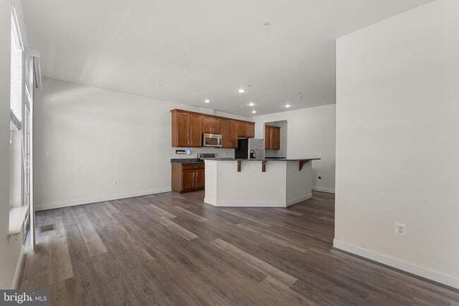 Building Photo - 5974 Logans Way