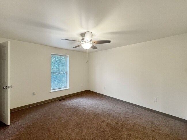 Building Photo - 515 Allegheny St