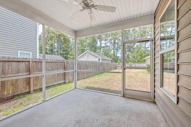 Building Photo - 230 Cameron St