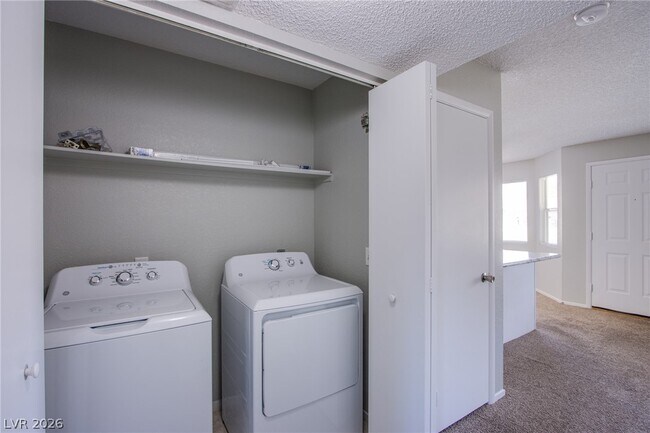 Building Photo - 1333 Cinder Rock Dr