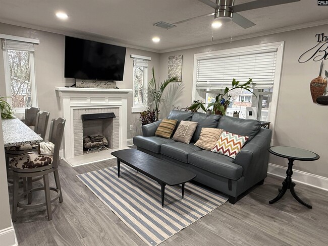 Building Photo - 3416 Hazelhurst Rd