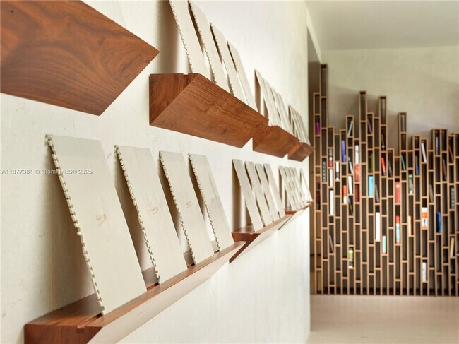 Building Photo - 10201 Collins Ave