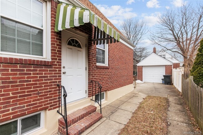 Building Photo - 82-51 257th St