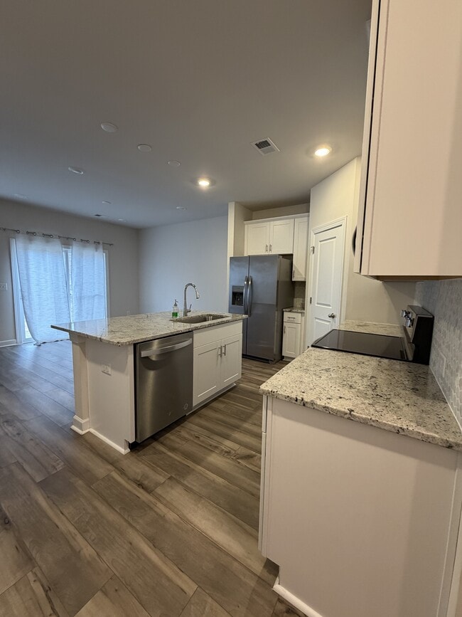 Building Photo - 1453 Old Rivers Rd