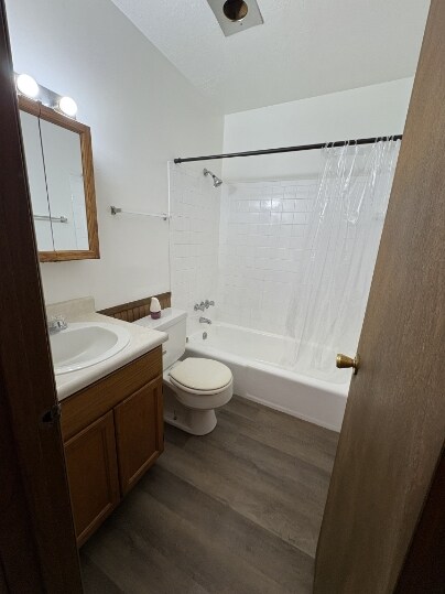 Building Photo - 744 E Michigan Ave