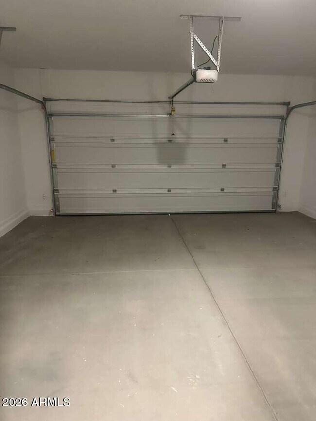 Building Photo - 18245 Avenida del Sol W