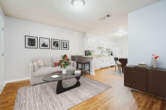 Building Photo - Spartan Crossing