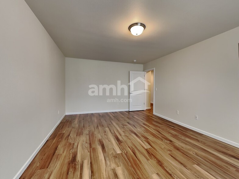 Building Photo - 16509 NE 91st St